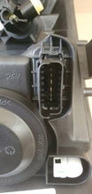 Laden Sie das Bild in den Galerie-Viewer, Frontscheinwerfer Renault Sandero II 260100437R Rechts Scheinwerfer Headlight SCH2575375610pv