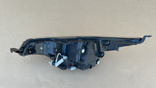 Laden Sie das Bild in den Galerie-Viewer, Frontscheinwerfer Toyota Avensis 81130-05420 LED Rechts Scheinwerfer Headlight SCH2578140994ih