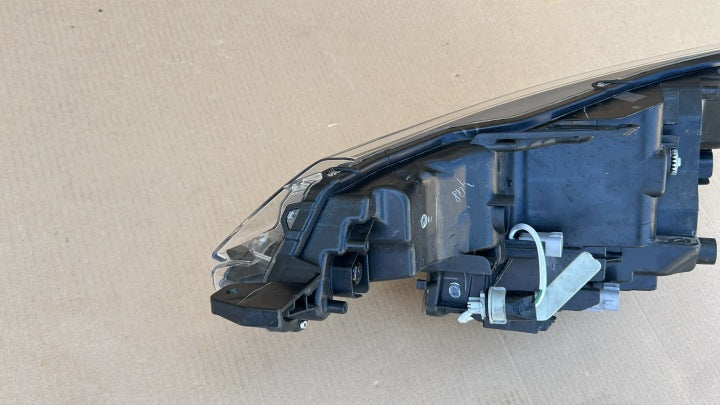 Frontscheinwerfer Toyota Avensis 81130-05420 LED Rechts Scheinwerfer Headlight SCH2578140994ih