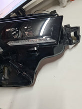 Load image into Gallery viewer, Frontscheinwerfer Skoda Karoq 57B941036 LED Rechts Scheinwerfer Headlight SCH2579990607aq
