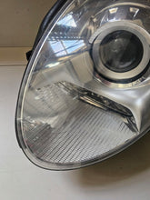 Laden Sie das Bild in den Galerie-Viewer, Frontscheinwerfer Mercedes-Benz W251 A2518260191 A0038205826 Xenon Links SCH2581155287kr