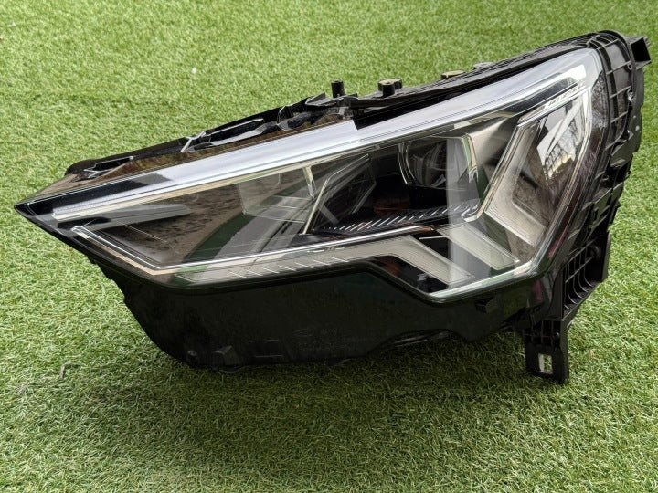 Frontscheinwerfer Audi Q3 83A941033 Links Scheinwerfer Headlight SCH2583797965jn