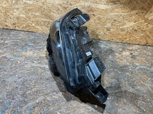 Laden Sie das Bild in den Galerie-Viewer, Frontscheinwerfer Mazda 3 Bp BCJH-51030 Rechts Scheinwerfer Headlight SCH2584287476ys