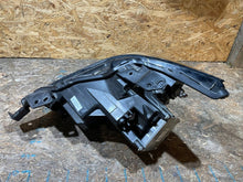 Laden Sie das Bild in den Galerie-Viewer, Frontscheinwerfer Mazda 3 Bp BCJH-51030 Rechts Scheinwerfer Headlight SCH2584287476ys