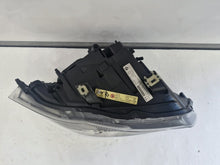 Laden Sie das Bild in den Galerie-Viewer, Frontscheinwerfer BMW E91 E90 69427449 Rechts Scheinwerfer Headlight SCH2586263946ym