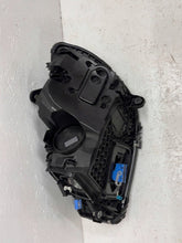 Laden Sie das Bild in den Galerie-Viewer, Frontscheinwerfer Mercedes-Benz W206 A2069068003 LED Rechts Headlight SCH2587157809ex