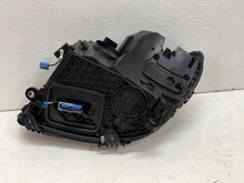 Laden Sie das Bild in den Galerie-Viewer, Frontscheinwerfer Mercedes-Benz W206 A2069068003 LED Rechts Headlight SCH2587157809ex