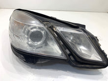 Laden Sie das Bild in den Galerie-Viewer, Frontscheinwerfer Mercedes-Benz S212 A2128208261 Rechts Scheinwerfer Headlight SCH2588795705fj