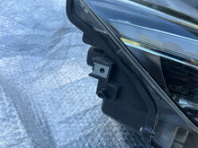 Laden Sie das Bild in den Galerie-Viewer, Frontscheinwerfer Mazda Cx3 Cx-3 D10E51030 LED Rechts Scheinwerfer Headlight SCH2588890541sk