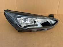 Load image into Gallery viewer, Frontscheinwerfer Ford Focus JX7B13W029CE Rechts Scheinwerfer Headlight SCH2592261566ac