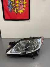 Laden Sie das Bild in den Galerie-Viewer, Frontscheinwerfer Lexus I 010087136 Links Scheinwerfer Headlight SCH2595600932yj