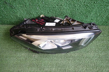 Laden Sie das Bild in den Galerie-Viewer, Frontscheinwerfer Mercedes-Benz W177 A1779064803 Rechts Scheinwerfer Headlight SCH2598100137zk