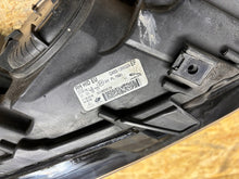 Laden Sie das Bild in den Galerie-Viewer, Frontscheinwerfer Jaguar F Pace GX63-13W029-FF Xenon Rechts Headlight SCH2603574973ml