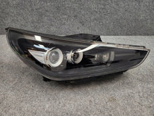 Laden Sie das Bild in den Galerie-Viewer, Frontscheinwerfer Hyundai I30 III 92102G4120 LED Rechts Scheinwerfer Headlight SCH2610101056vm