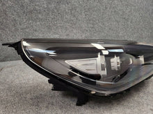 Laden Sie das Bild in den Galerie-Viewer, Frontscheinwerfer Hyundai I30 III 92102G4120 LED Rechts Scheinwerfer Headlight SCH2610101056vm