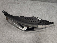 Laden Sie das Bild in den Galerie-Viewer, Frontscheinwerfer Hyundai I30 III 92102G4120 LED Rechts Scheinwerfer Headlight SCH2610101056vm