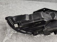 Laden Sie das Bild in den Galerie-Viewer, Frontscheinwerfer Hyundai I30 III 92102G4120 LED Rechts Scheinwerfer Headlight SCH2610101056vm