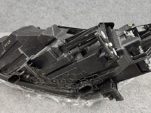Laden Sie das Bild in den Galerie-Viewer, Frontscheinwerfer Hyundai I30 III 92102G4120 LED Rechts Scheinwerfer Headlight SCH2610101056vm