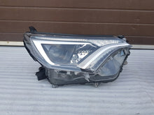 Laden Sie das Bild in den Galerie-Viewer, Frontscheinwerfer Toyota 81130-42650 Ein Satz Scheinwerfer Headlight SCH2610405972zs