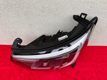 Laden Sie das Bild in den Galerie-Viewer, Frontscheinwerfer Renault Master I 260607867 Links Scheinwerfer Headlight SCH2621531297me