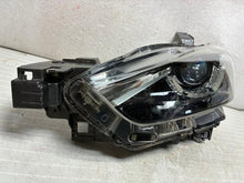 Laden Sie das Bild in den Galerie-Viewer, Frontscheinwerfer Mazda Cx3 Cx-3 D10E-51030 Full LED Links Headlight SCH2621793124jv