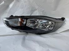Laden Sie das Bild in den Galerie-Viewer, Frontscheinwerfer Ford Fiesta I C1BB-13W030-AH Links Scheinwerfer Headlight SCH2623393733rp