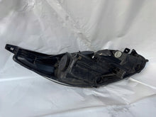 Laden Sie das Bild in den Galerie-Viewer, Frontscheinwerfer Ford Fiesta I C1BB-13W030-AH Links Scheinwerfer Headlight SCH2623393733rp