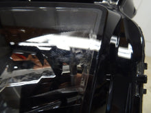 Laden Sie das Bild in den Galerie-Viewer, Frontscheinwerfer Skoda Karoq 57B941009 Links Scheinwerfer Headlight SCH2632461872vk