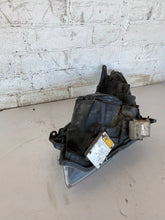 Load image into Gallery viewer, Frontscheinwerfer Opel Astra H 5DF008704 Xenon Rechts Scheinwerfer Headlight SCH2634873524bx