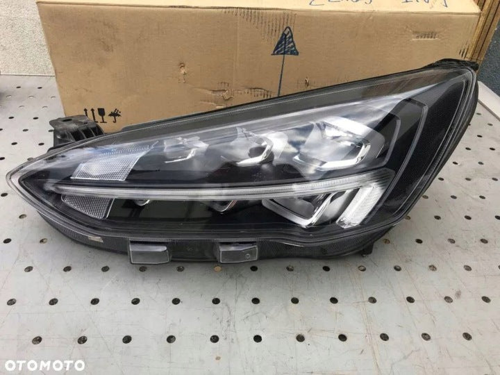 Frontscheinwerfer Ford Focus MX7B-13E015-EB Links Scheinwerfer Headlight SCH2637495191lb