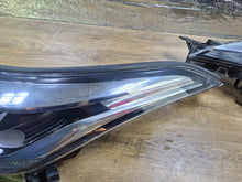 Laden Sie das Bild in den Galerie-Viewer, Frontscheinwerfer Toyota Chr 81150-F4180-00 Links Scheinwerfer Headlight SCH2642517099fu
