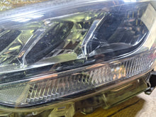 Laden Sie das Bild in den Galerie-Viewer, Frontscheinwerfer Toyota Chr 81150-F4180-00 Links Scheinwerfer Headlight SCH2642517099fu