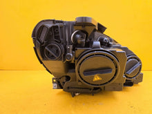 Laden Sie das Bild in den Galerie-Viewer, Frontscheinwerfer Mercedes-Benz W204 A2049062304 Xenon Links Headlight SCH2643557013zb