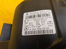Laden Sie das Bild in den Galerie-Viewer, Frontscheinwerfer Mercedes-Benz W204 A2049062304 Xenon Links Headlight SCH2643557013zb