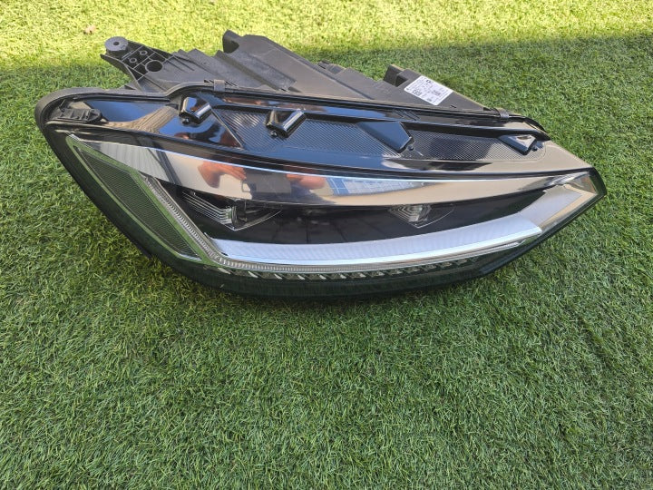 Frontscheinwerfer VW Touran 5TB941082D LED Rechts Scheinwerfer Headlight SCH2645457631hs