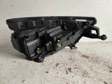 Laden Sie das Bild in den Galerie-Viewer, Frontscheinwerfer Skoda Kamiq 658941015 LED Links Scheinwerfer Headlight SCH2647640817vy