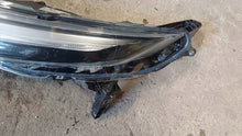 Laden Sie das Bild in den Galerie-Viewer, Frontscheinwerfer Nissan Juke 6I58FDG6 Links Scheinwerfer Headlight SCH2669791046cc