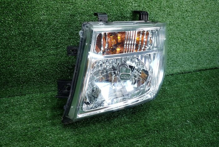 Frontscheinwerfer Nissan Navara D40 Pathfinder III 26060-EB30A Links Headlight SCH2671800950nu