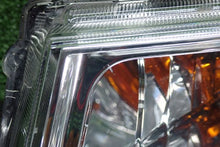 Laden Sie das Bild in den Galerie-Viewer, Frontscheinwerfer Nissan Navara D40 Pathfinder III 26060-EB30A Links Headlight SCH2671800950nu