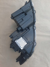 Laden Sie das Bild in den Galerie-Viewer, Frontscheinwerfer Jaguar Xj X351 89089352 Links Scheinwerfer Headlight SCH2672261731bb
