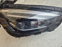 Laden Sie das Bild in den Galerie-Viewer, Frontscheinwerfer Mercedes-Benz W247 A2479062003 LED Rechts Headlight SCH2672665366zj