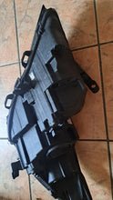 Laden Sie das Bild in den Galerie-Viewer, Frontscheinwerfer Opel Astra 39158006 Rechts Scheinwerfer Headlight SCH2673253529kz