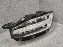Laden Sie das Bild in den Galerie-Viewer, Frontscheinwerfer Volvo Xc90 II 31655807 LED Links Scheinwerfer Headlight SCH2674187133gk