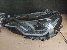 Laden Sie das Bild in den Galerie-Viewer, Frontscheinwerfer BMW G42 5A3DC85-05 Links Scheinwerfer Headlight SCH2678139416cp