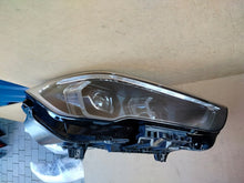 Laden Sie das Bild in den Galerie-Viewer, Frontscheinwerfer BMW X1 F48 7472250 5A01171 Full LED Ein Satz Headlight SCH2680817974bi