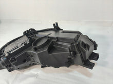 Laden Sie das Bild in den Galerie-Viewer, Frontscheinwerfer Audi A4 8W0941035J LED Links Scheinwerfer Headlight SCH2681129887ta