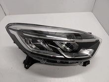 Load image into Gallery viewer, Frontscheinwerfer Renault Captur I 260107244R Rechts Scheinwerfer Headlight SCH2681706356gj