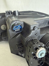 Load image into Gallery viewer, Frontscheinwerfer Kia Rio IV 92101H8 Links Scheinwerfer Headlight SCH2683079186gd