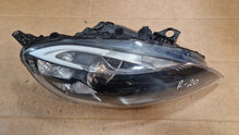 Laden Sie das Bild in den Galerie-Viewer, Frontscheinwerfer Volvo V40 31420004 Rechts Scheinwerfer Headlight SCH2683319187ss