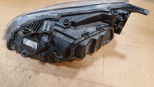 Laden Sie das Bild in den Galerie-Viewer, Frontscheinwerfer Volvo V40 31420004 Rechts Scheinwerfer Headlight SCH2683319187ss